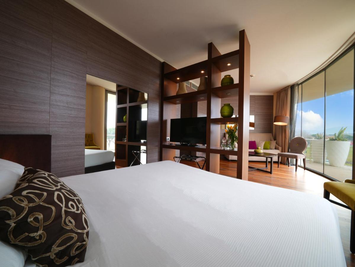 Tower Plaza Hotell