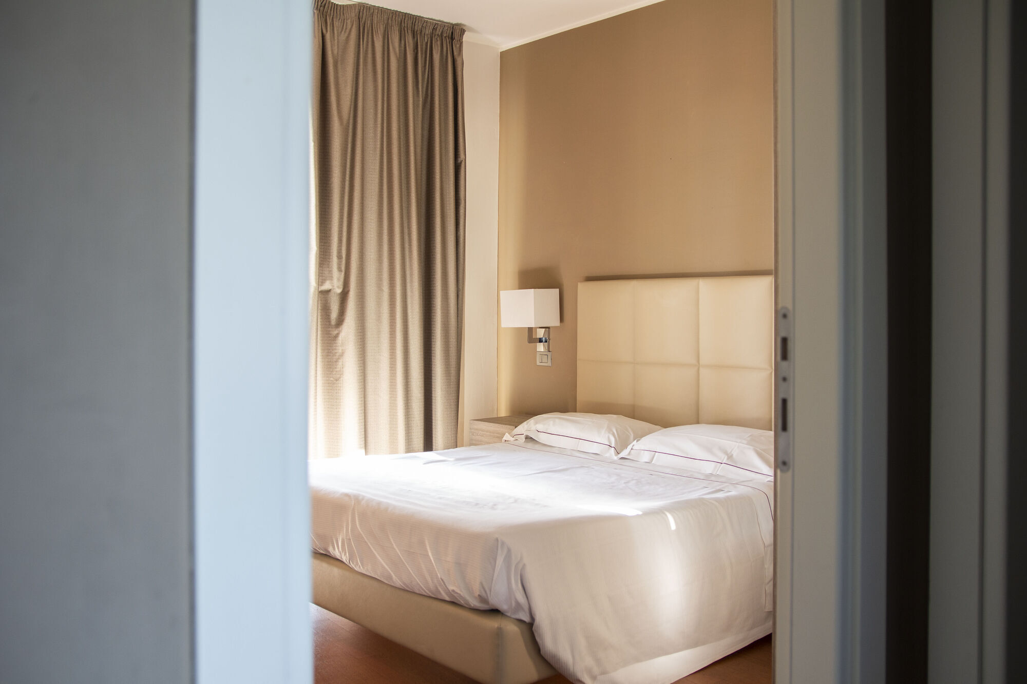 Hotell Tower Plaza